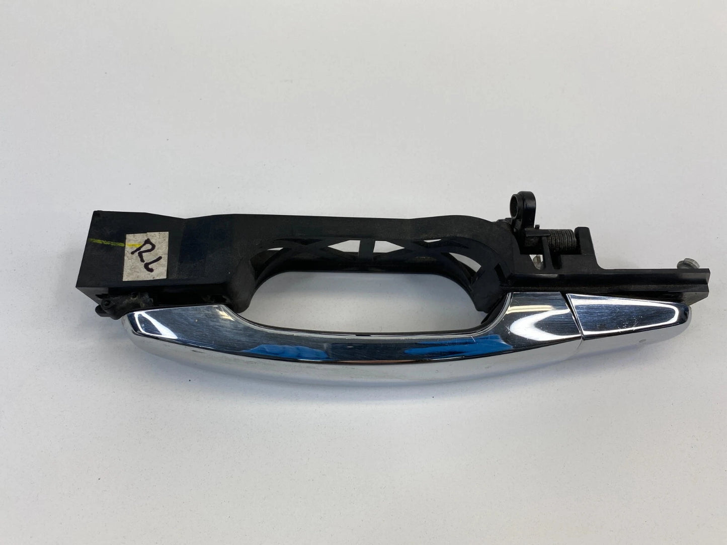 2005-2010 PONTIAC G6 REAR LEFT SIDE EXTERIOR DOOR HANDLE ASSEMBLY 15786207 OEM