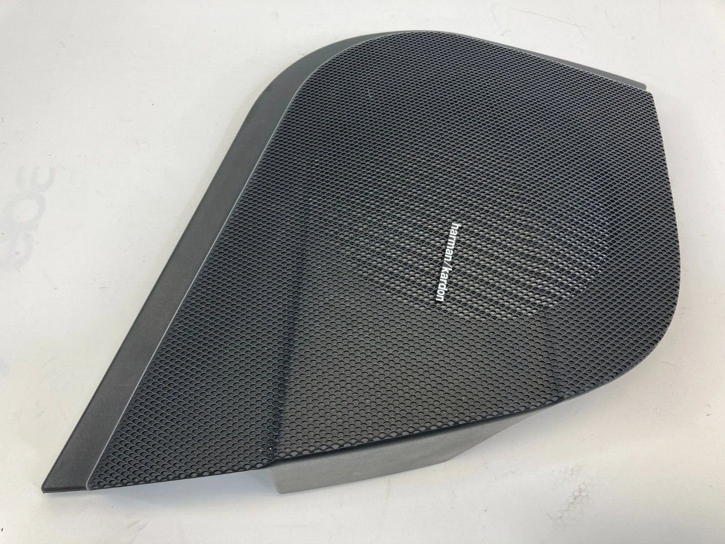 03-09 MERCEDES BENZ E350 FRONT RIGHT SIDE DOOR SPEAKER GRILLE COVER A2117270688