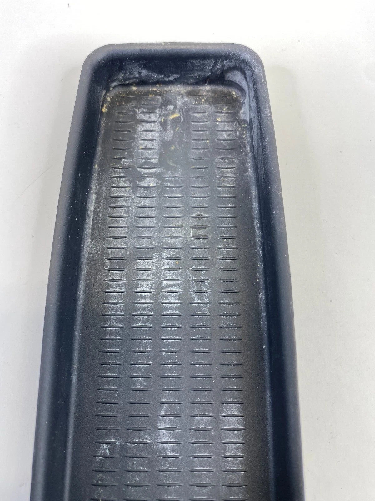 2007 2008 BMW 328XI FRONT CENTER CONSOLE STORAGE MAT INSERT COVER 51167118064