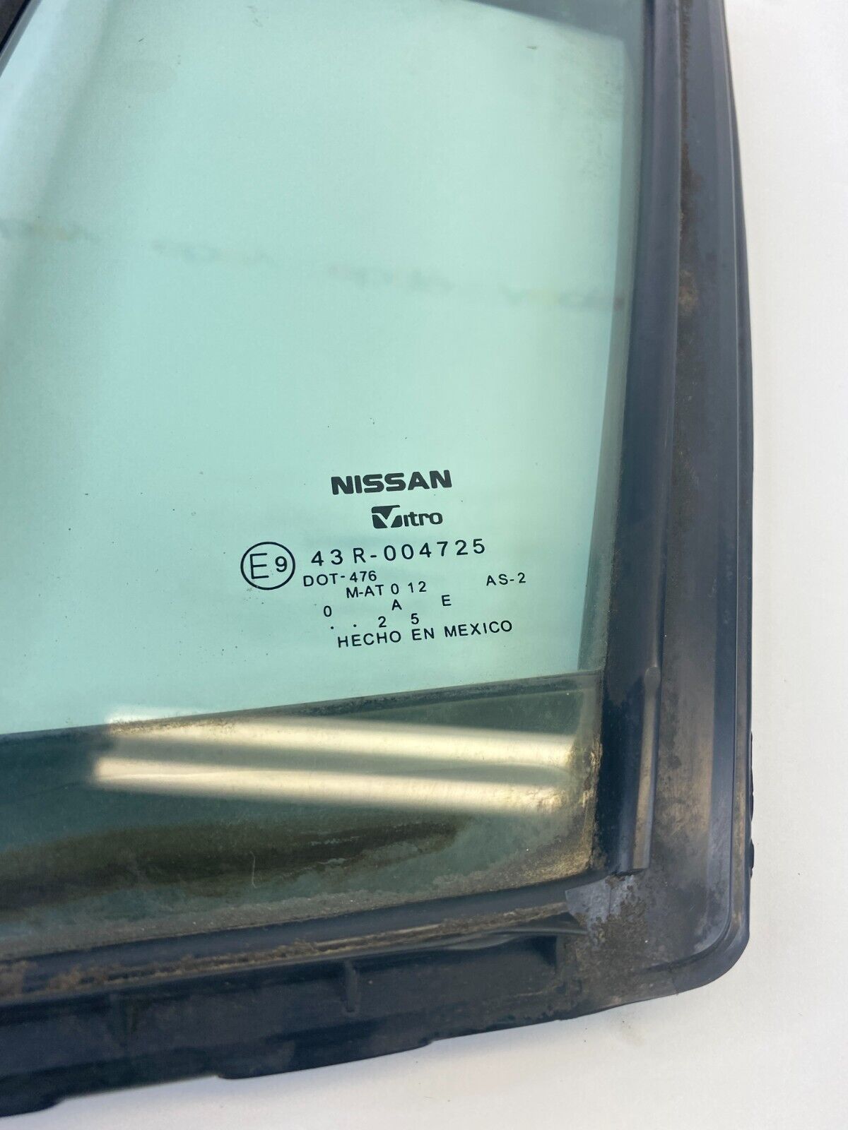 07-12 Nissan Sentra Sdan Rear Left Side Door Vent Quarter Window Glass 82273-LH