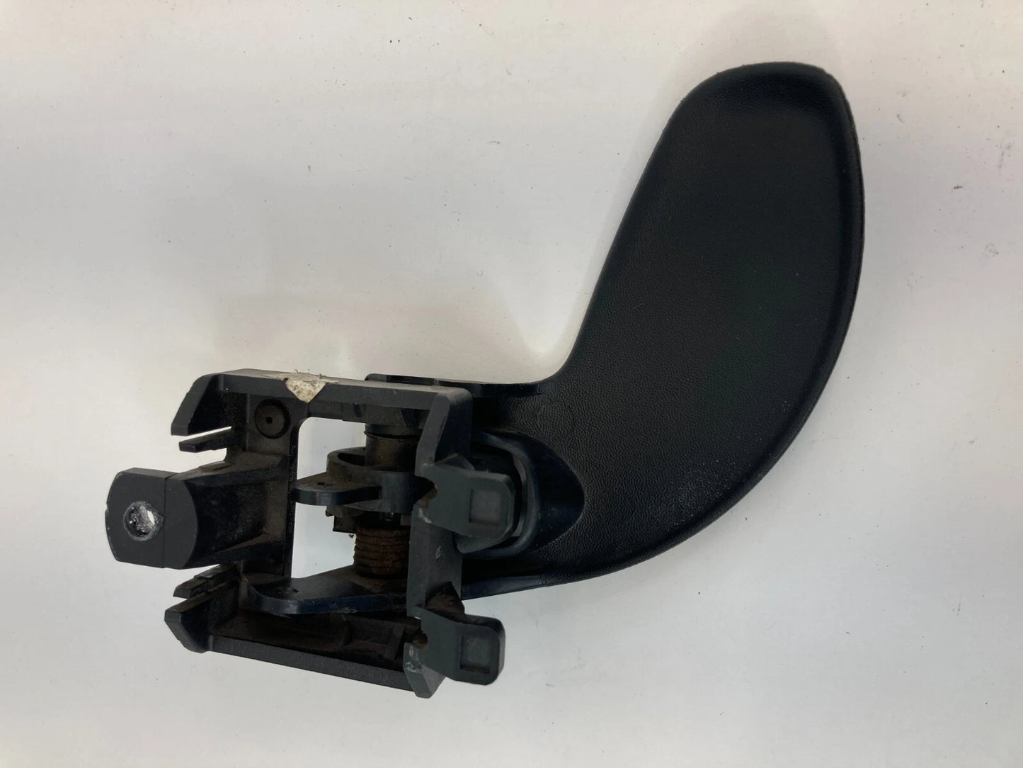 2001-2005 PONTIAC AZTEK FRONT RIGHT INNER INTERIOR DOOR HANDLE OPENER OEM
