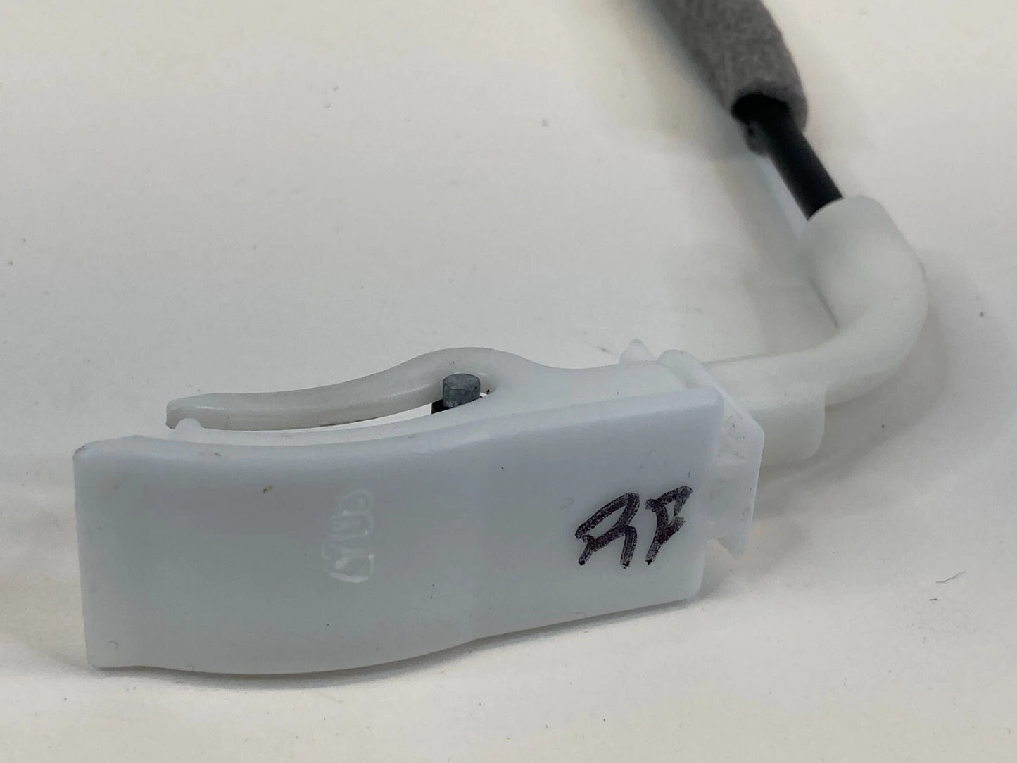 2009 2010 BMW 535I XDRIVE FRONT RIGHT SIDE DOOR LOCK LATCH RELEASE CABLE OEM