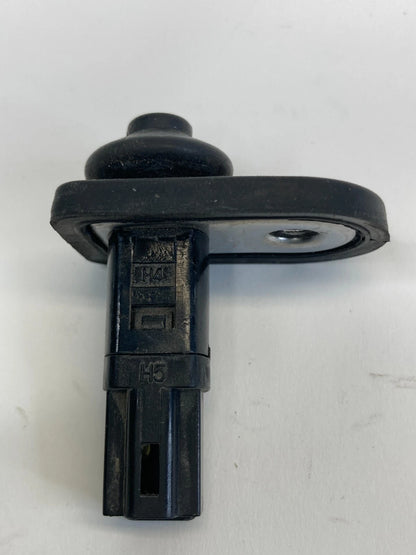 2005-2010 KIA SPORTAGE 2010-2013 KIA SOUL DOOR AJAR JAMB LIGHT SWITCH OEM