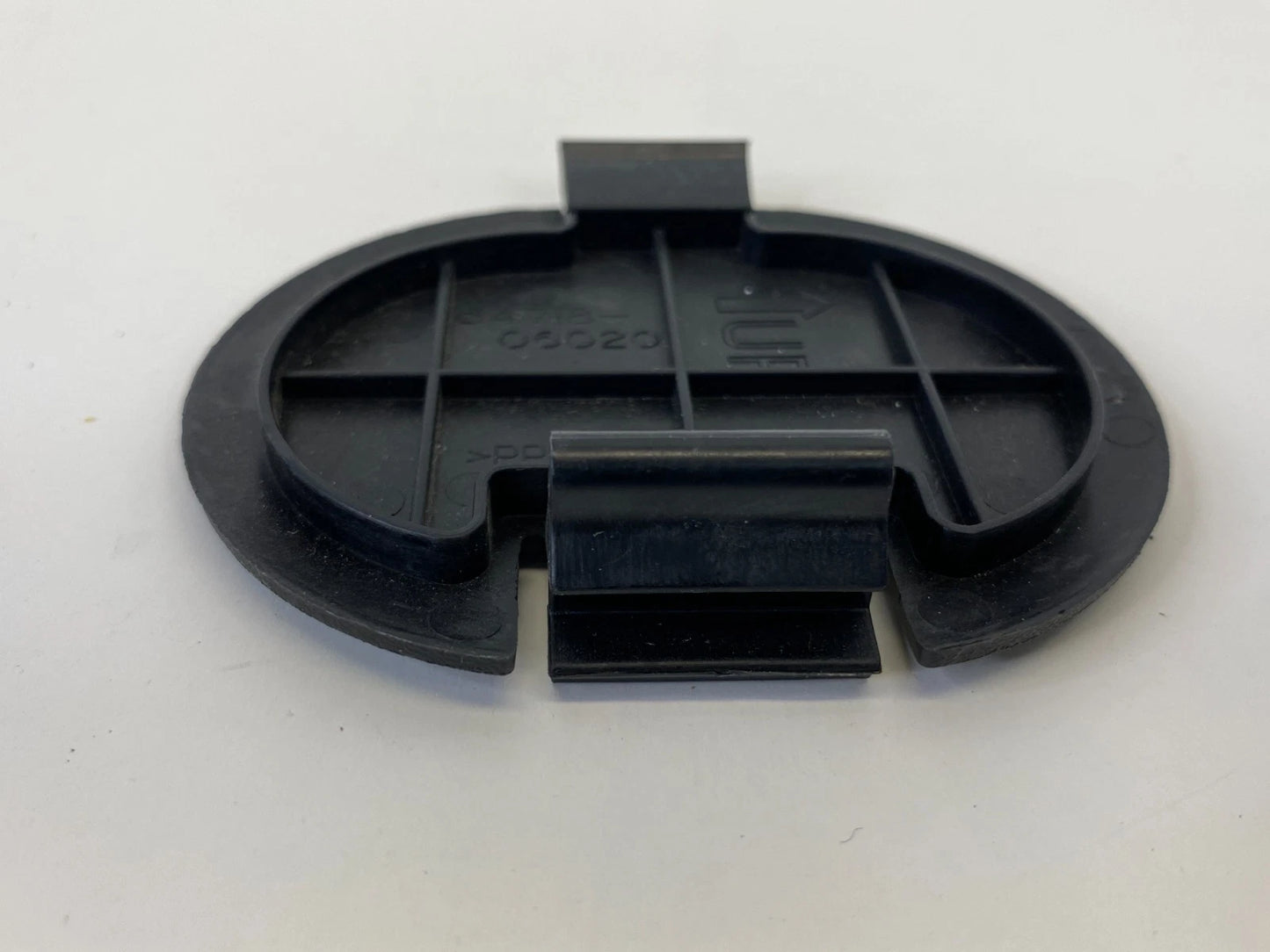 07-11 TOYOTA CAMRY HYBRID 2.4L FUEL FILLER DOOR MANUAL RELEASE ACCESS COVER OEM