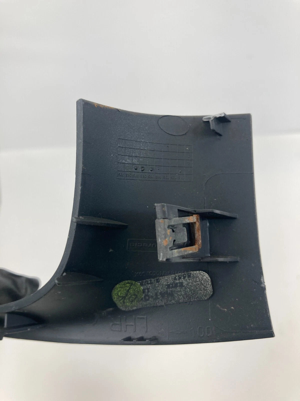 11 12 VOLKSWAGEN JETTA REAR LEFT DOOR PULL HANDLE WINDOW SWITCH BEZEL 5C6867255