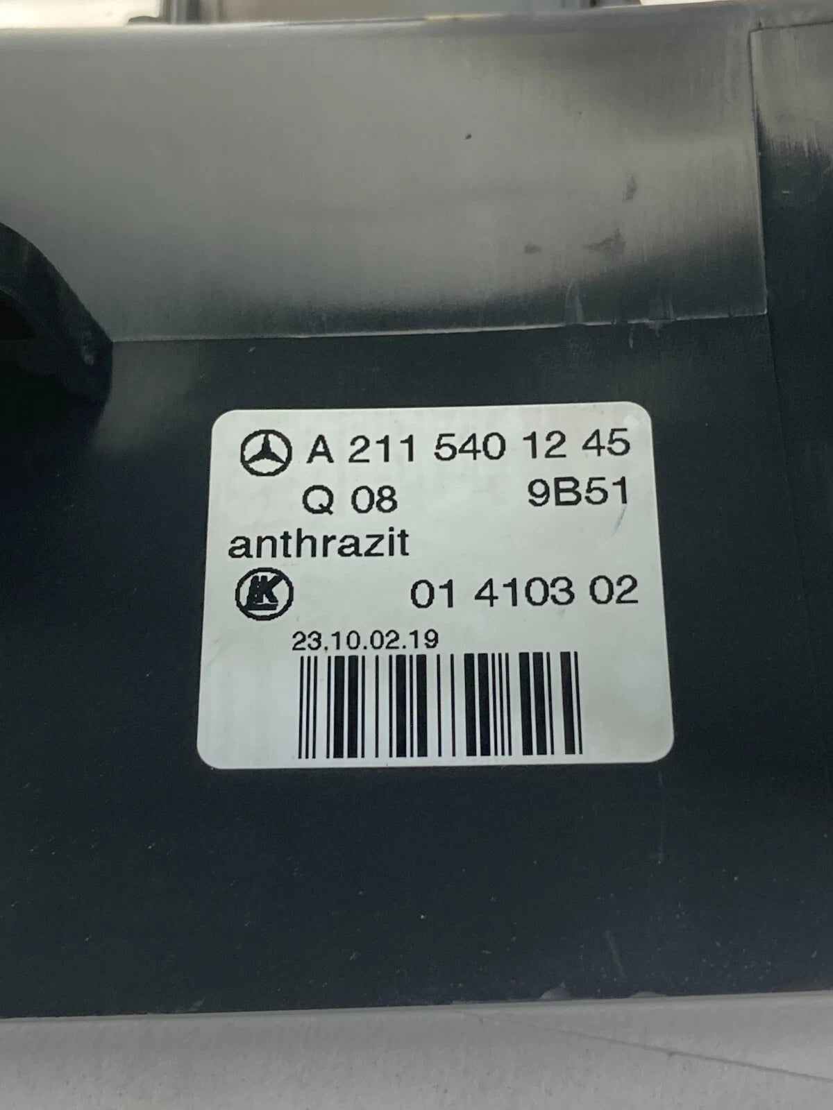 2003 2004 MERCEDES-BENZ E320 STEERING COLUMN NECK COVER TRIM SHROUD A2115401245