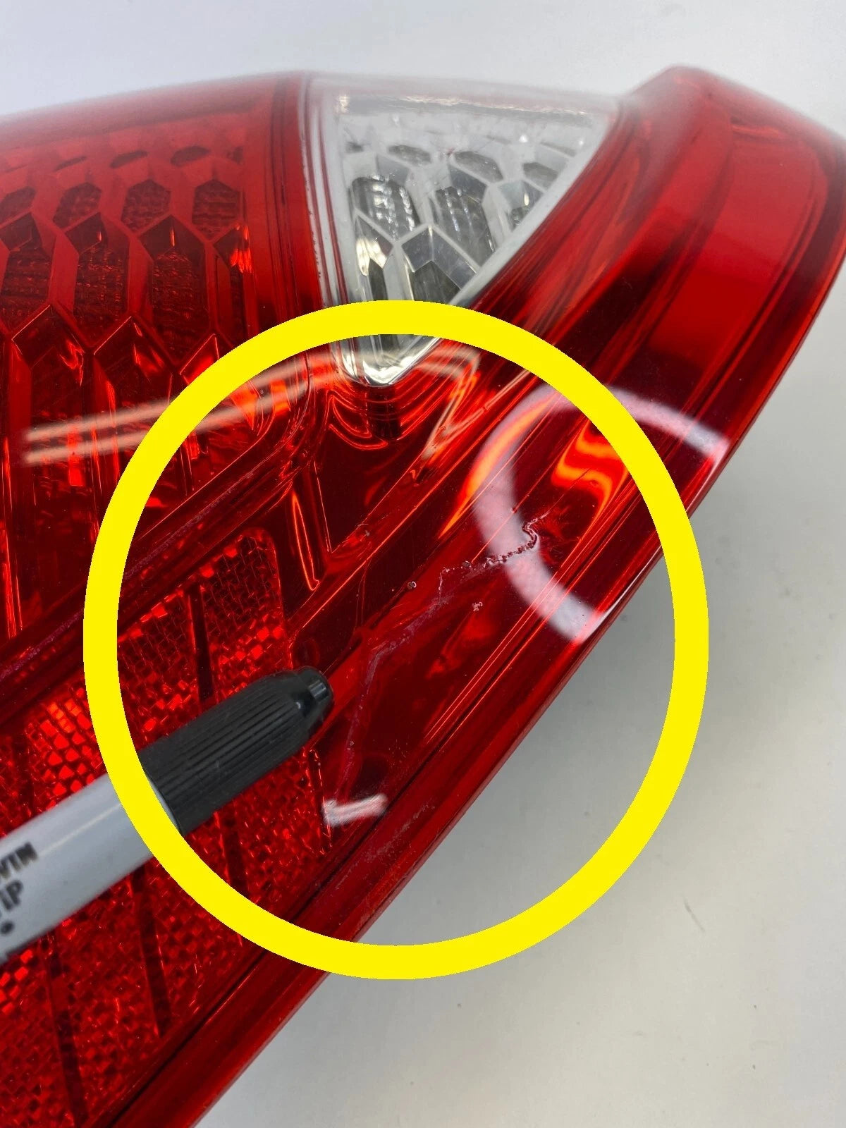 2010 2011 2012 FORD FUSION SEDAN REAR RIGHT SIDE TAIL LIGHT TAILLIGHT LAMP OEM
