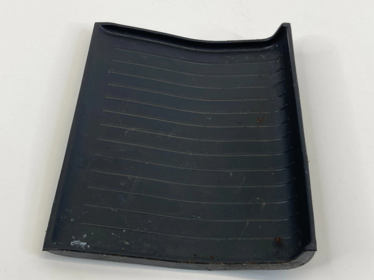 2009-2014 NISSAN MURANO FRONT CENTER CONSOLE POCKET RUBBER MAT INSERT LINER OEM