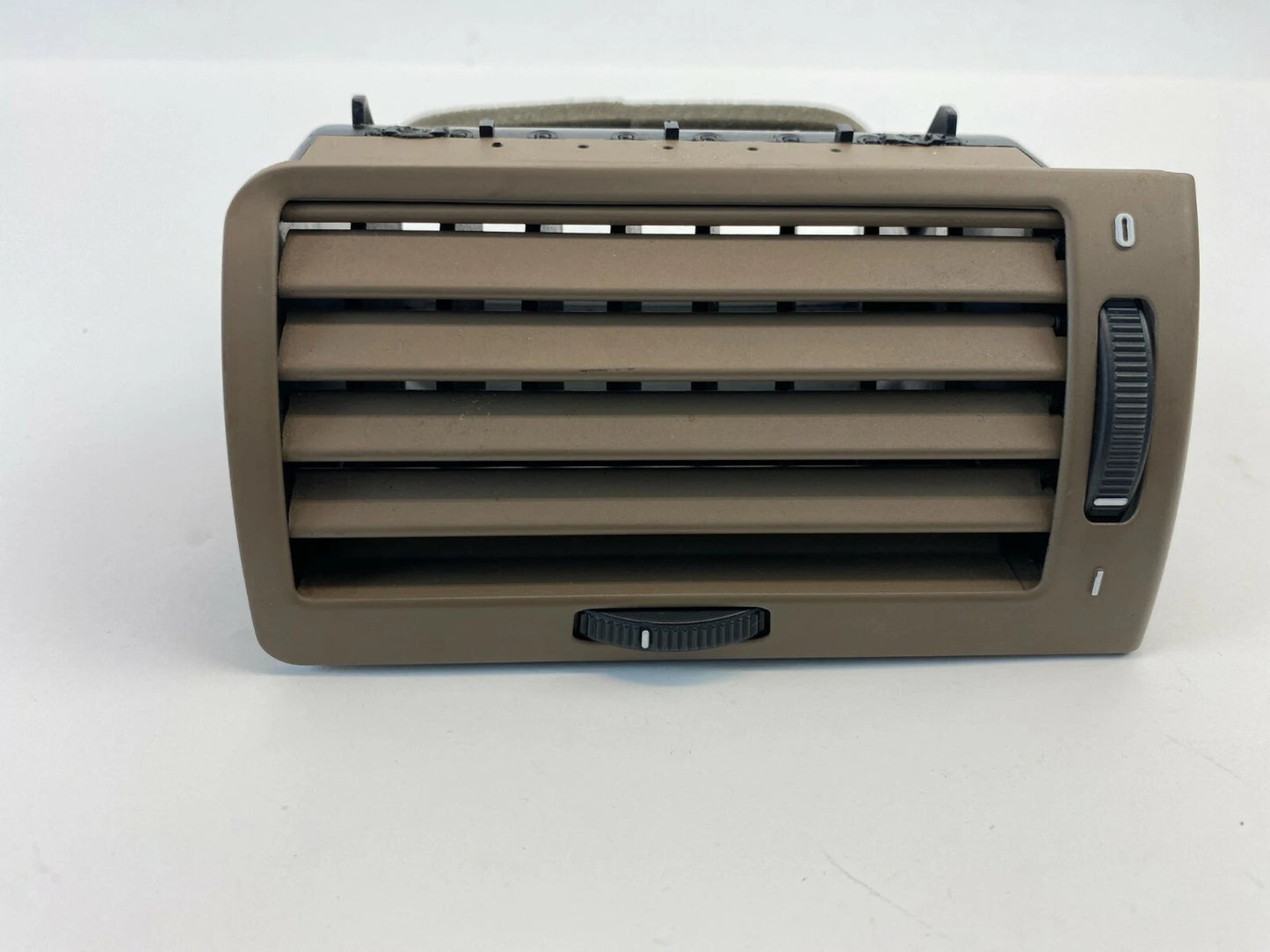 1995-2001 BMW 740I 740IL 750IL DASH RIGHT PASSENGER AC A/C AIR VENT GRILLE TAN