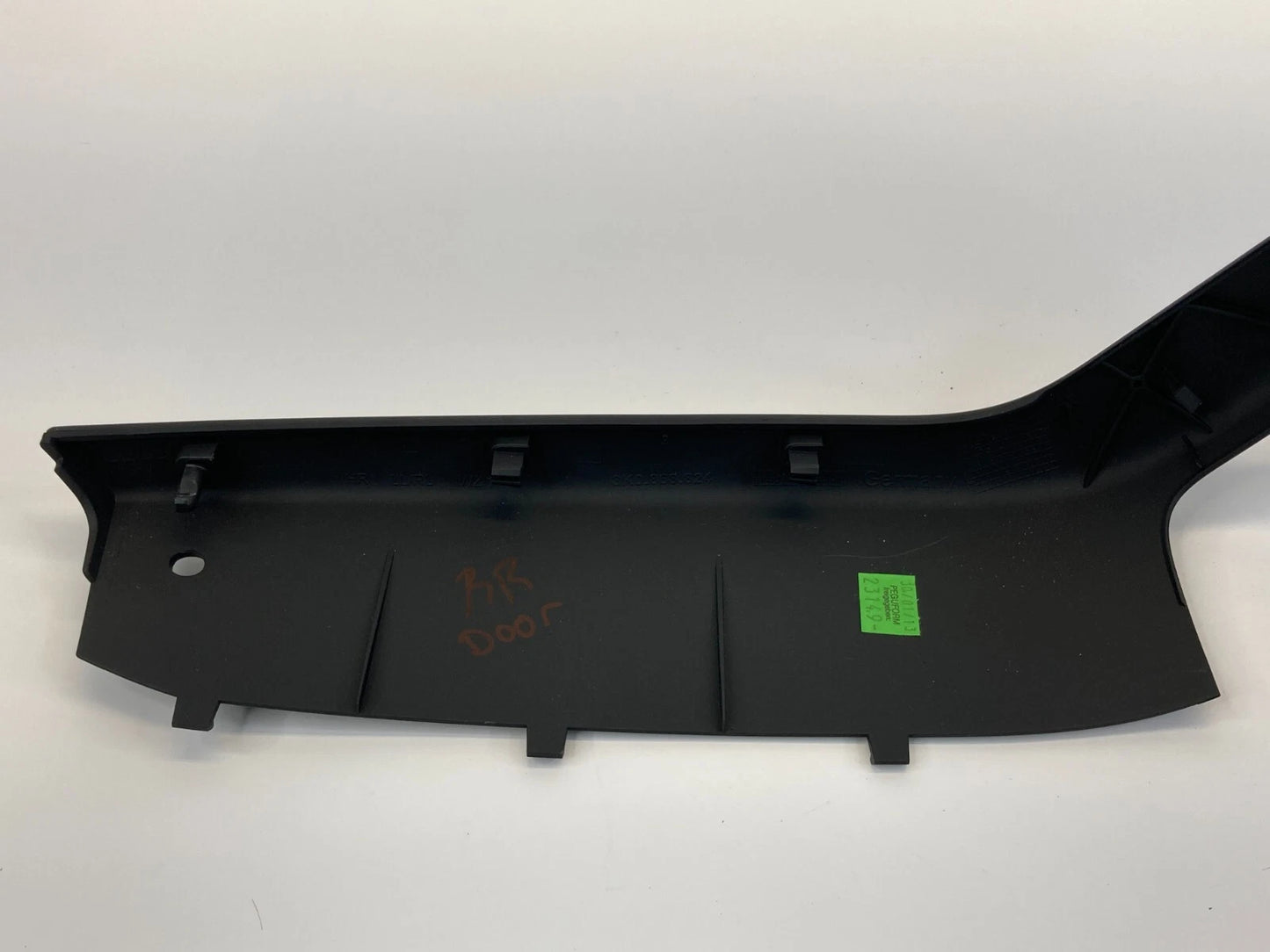 2013-2016 AUDI A4 REAR RIGHT SIDE DOOR PULL HANDLE COVER TRIM BEZEL 8K0868824