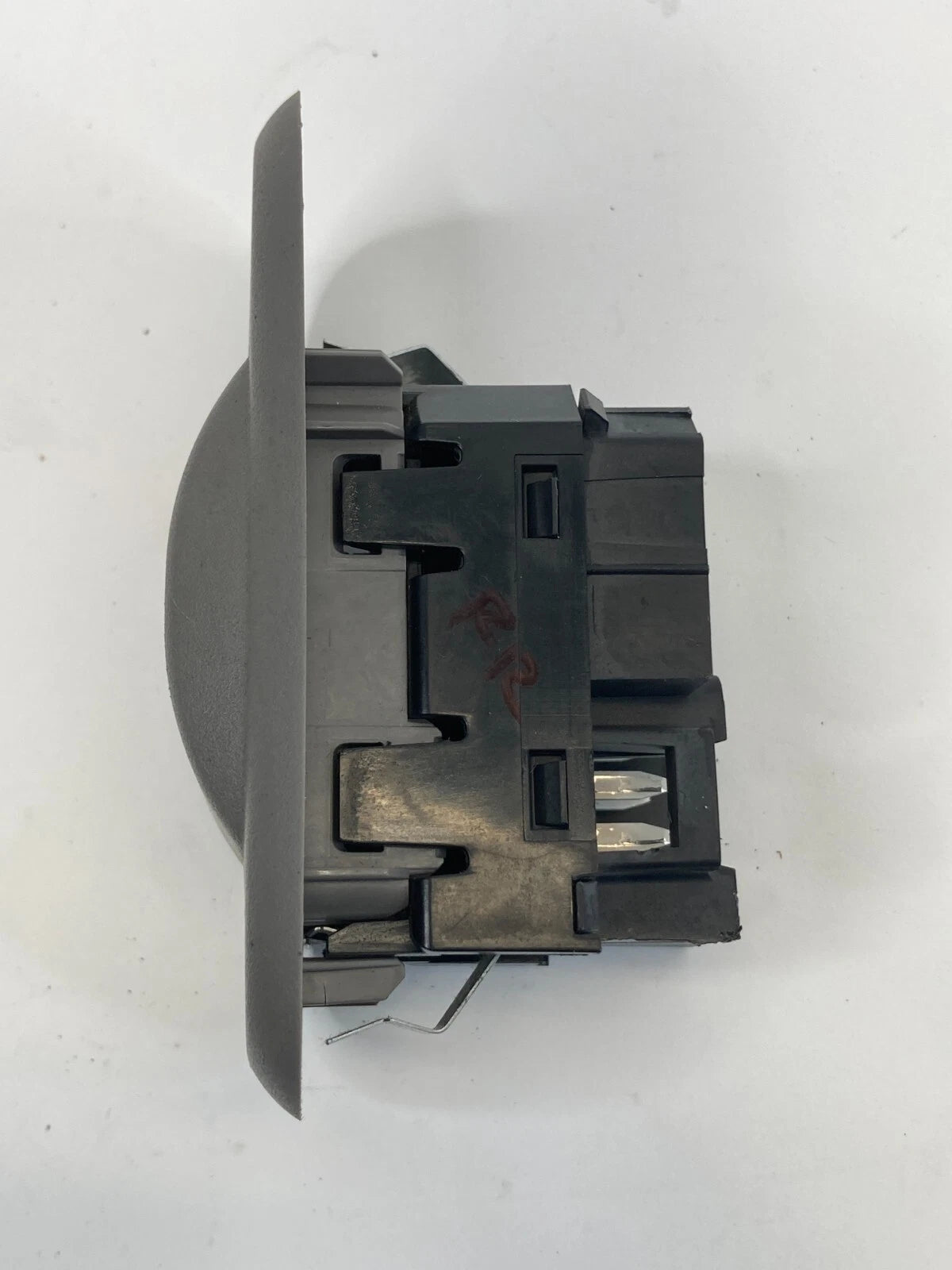 2006 2007 GMC ENVOY REAR RIGHT BACK SIDE POWER DOOR WINDOW SWITCH 15806858 OEM