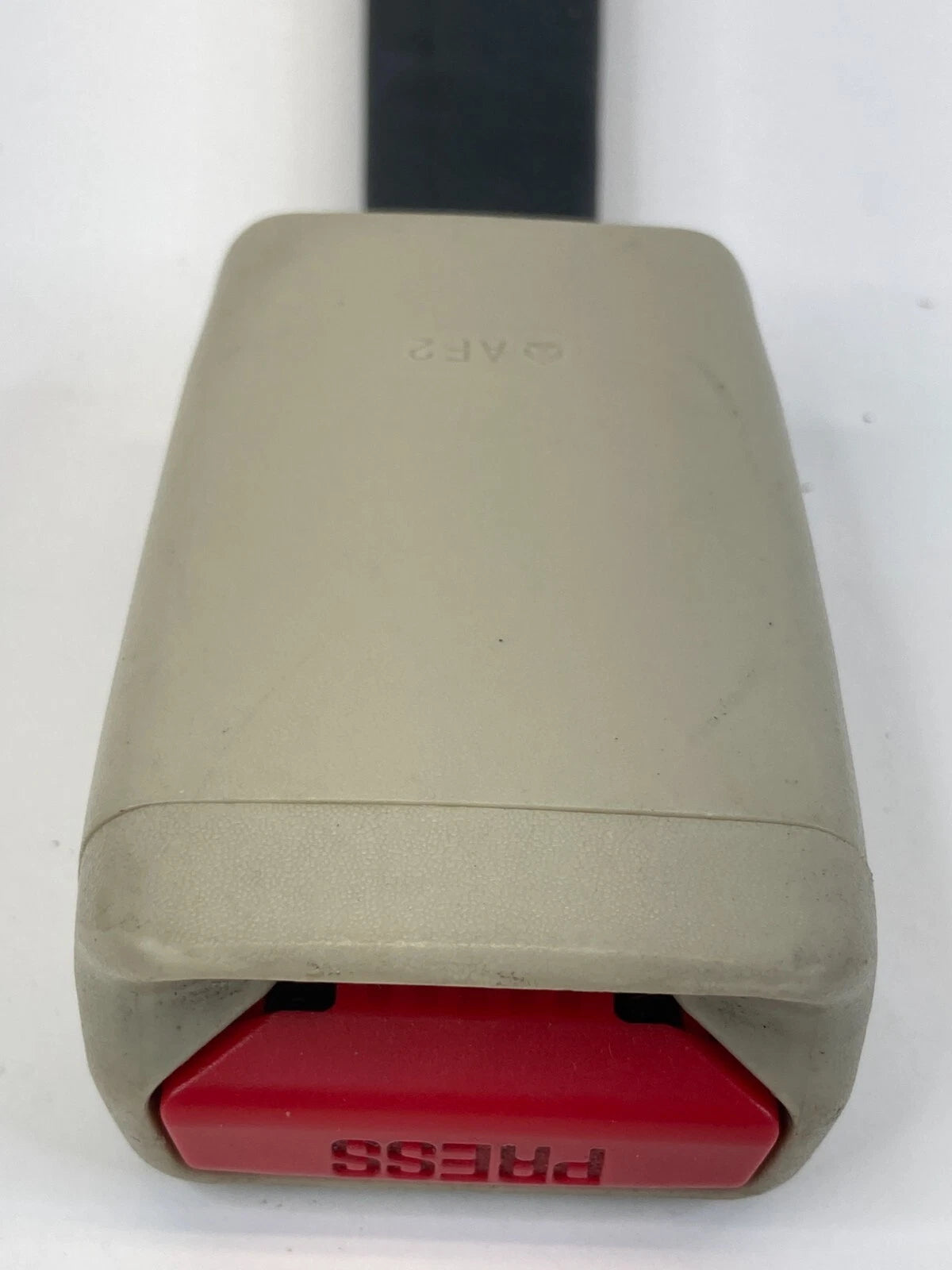2003-2008 INFINITI FX35 FX45 FRONT RIGHT PASSENGER SIDE SEAT BELT BUCKLE OEM