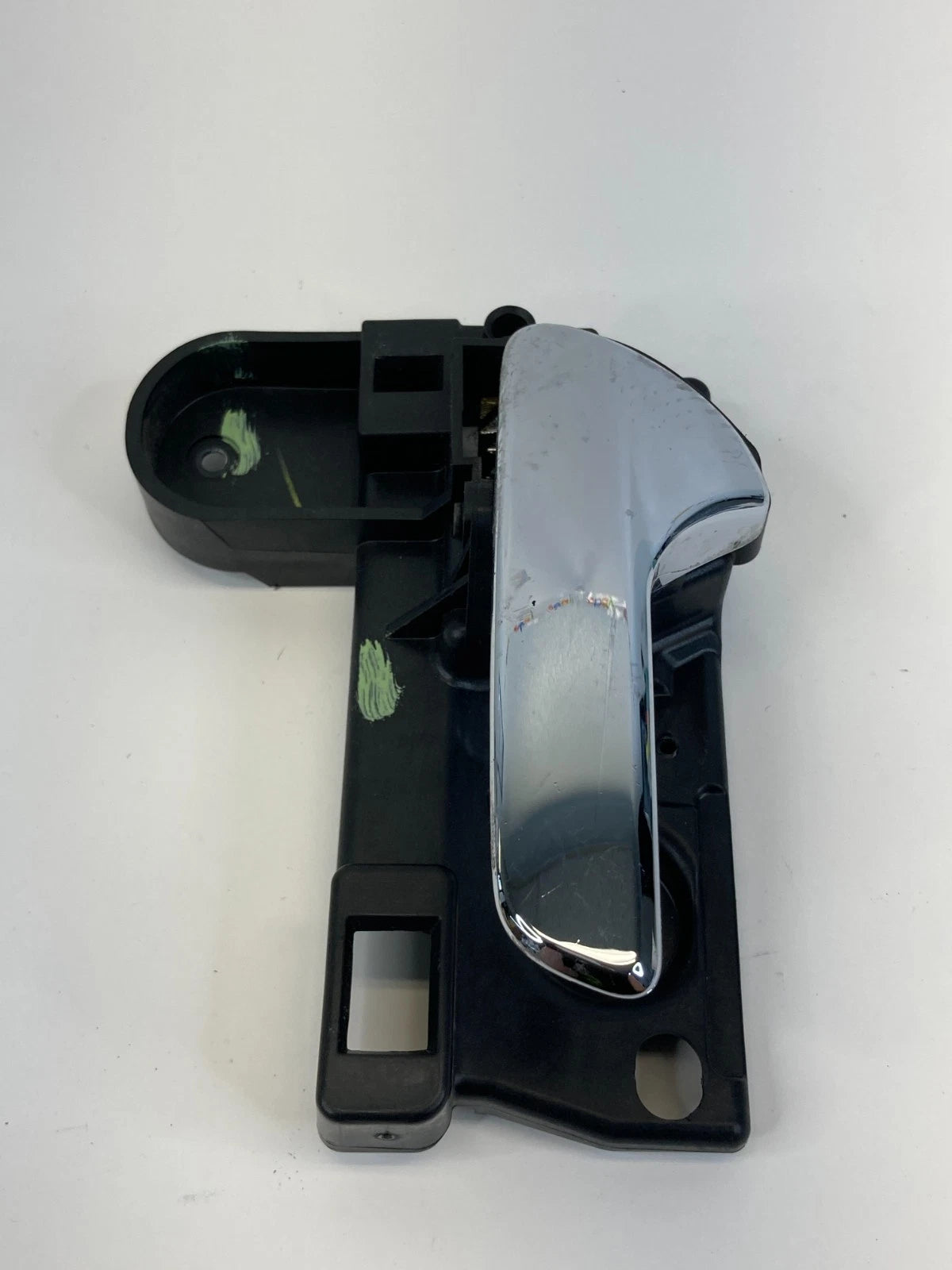 2011-2020 DODGE JOURNEY FRONT LEFT SIDE INTERIOR INNER DOOR HANDLE OEM