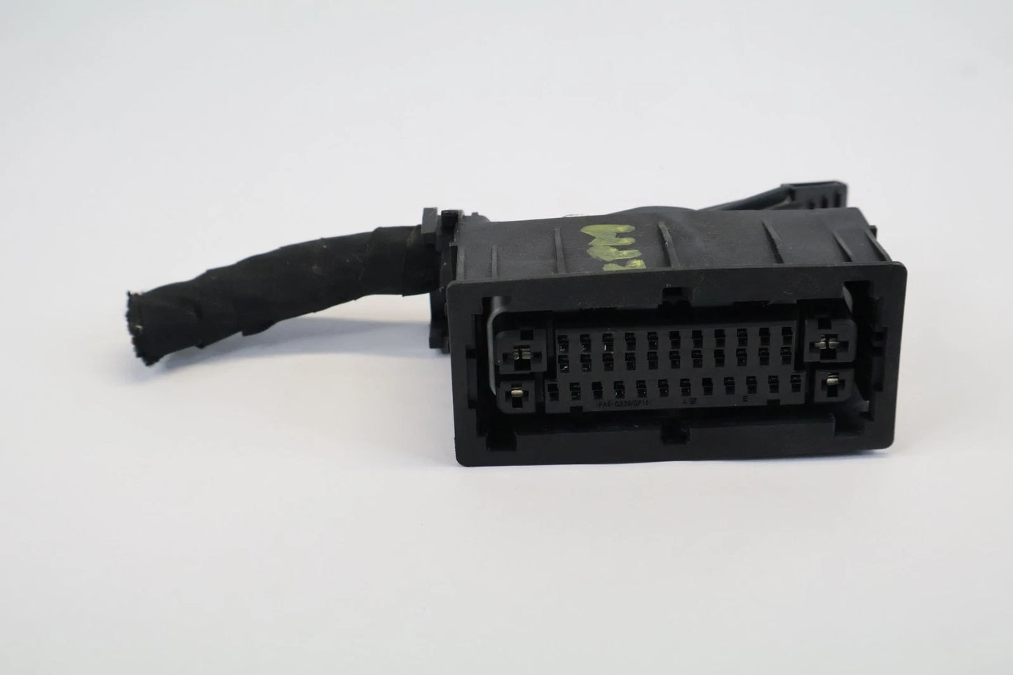 13 14 HYUNDAI ACCENT 1.6L AT ABS ANTI-LOCK BRAKE PUMP PLUG CONNECTOR PIGTAIL OEM