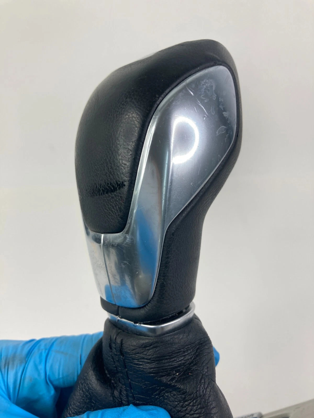 2012-2014 FORD FOCUS 2.0L A/T CENTER CONSOLE SHIFTER BOOT KNOB BEZEL TRIM SYNC