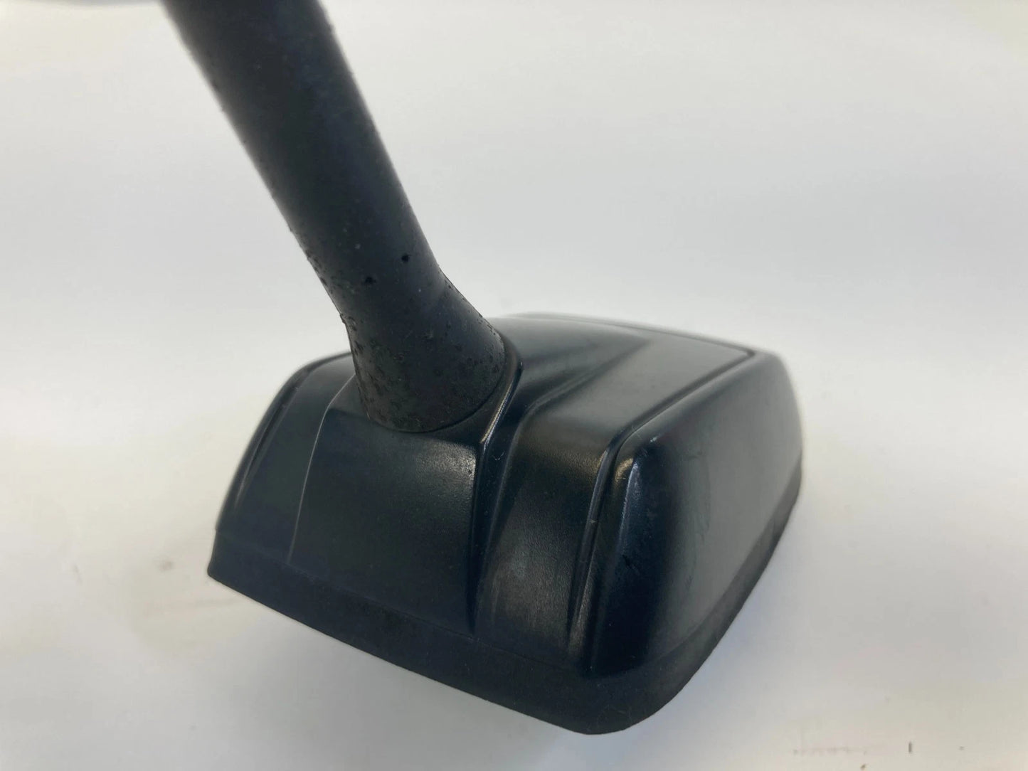 2010-2019 LINCOLN MKT 2010-2012 FORD FUSION ROOF MOUNTED RADIO ANTENNA BASE MAST