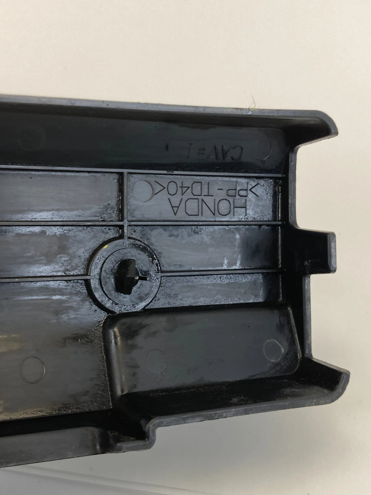 2001-2005 HONDA CIVIC 1.7L ENGINE IGNITION COIL TOP TRIM BEZEL COVER PLASTIC OEM