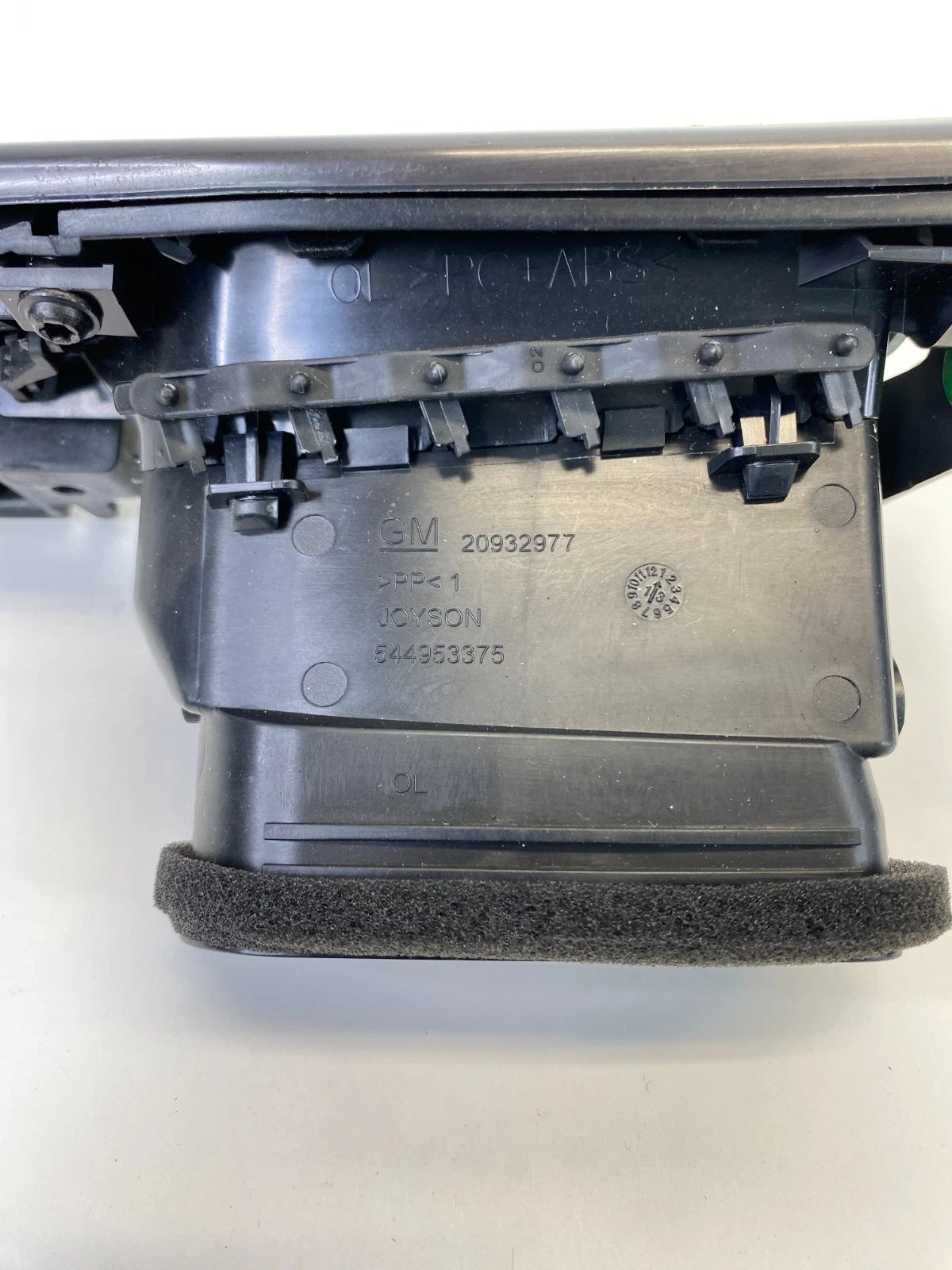 13-19 CADILLAC ATS DRIVER SIDE INSTRUMENT PANEL OUTER AIR OUTLET 20932977 OEM