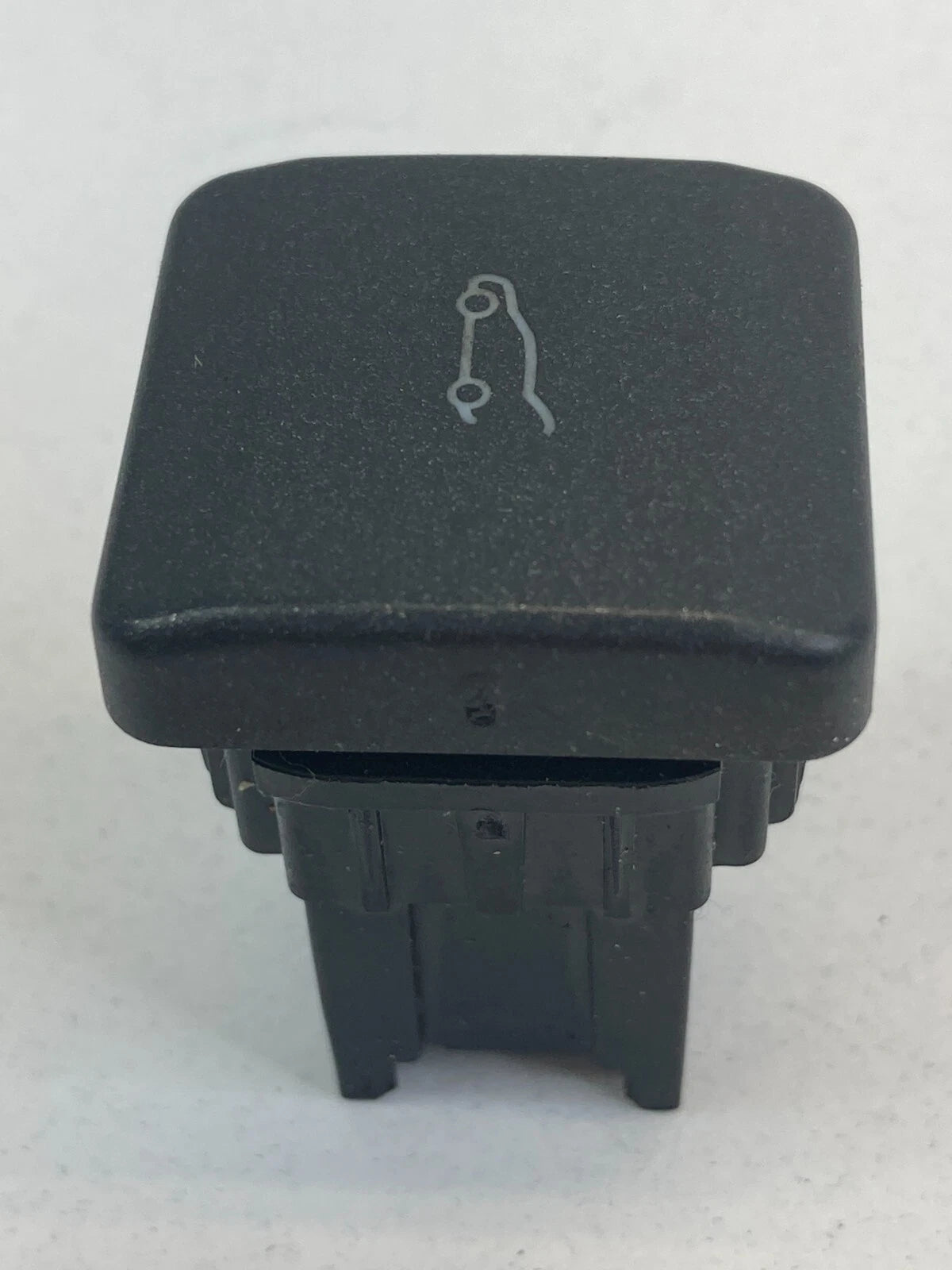 11-15 LINCOLN MKX REAR TRUNK LID OPENER RELEASE CONTROL SWITCH BA1T-19B514-ABW