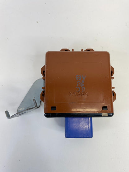 1998-2005 Lexus GS300 3.0L 24V Power Steering Control Module 89650-30570 OEM