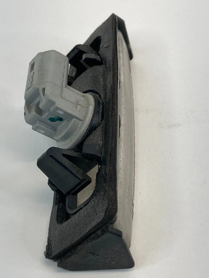 2002-2011 TOYOTA CAMRY SDN REAR TRUNK LID LICENSE PLATE LIGHT LAMP LENS E130553