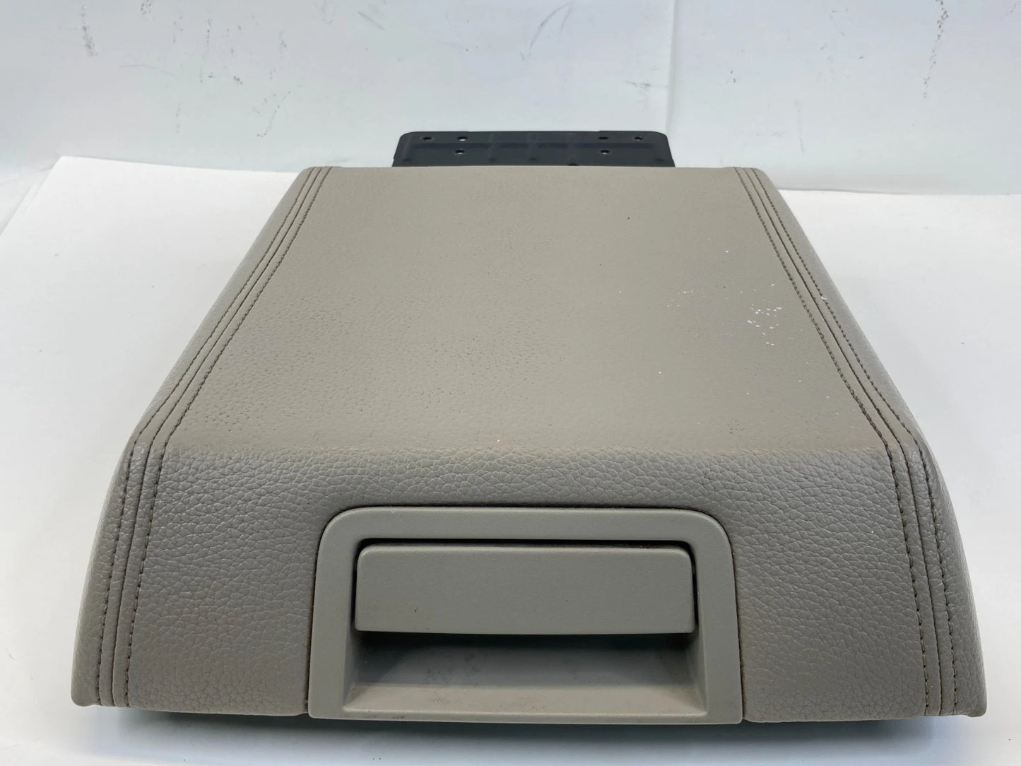 2007-2014 FORD EXPEDITION CENTER CONSOLE ARMREST ARM REST LID COVER OEM