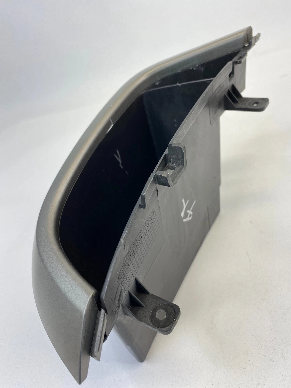 12-16 CHEVROLET SONIC FRONT RIGHT SIDE SEAT STORAGE COMPARTMENT UNDER 95952557