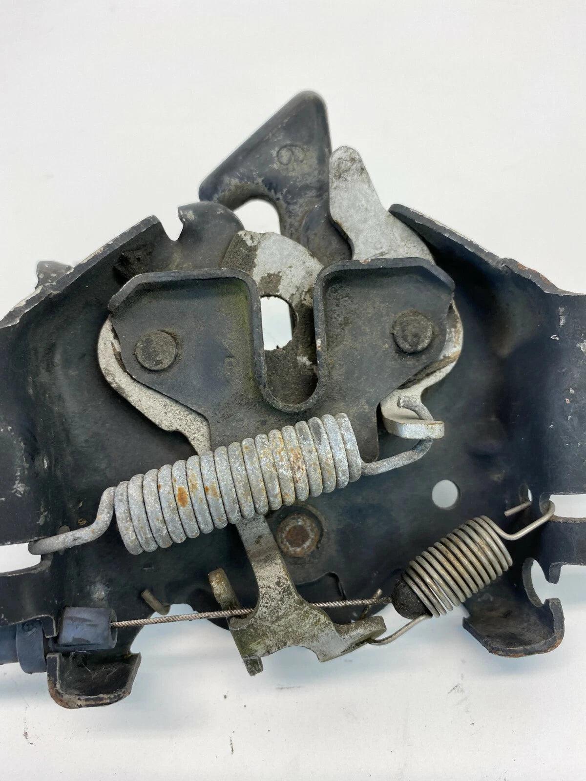 2005 2006 2007 FORD FREESTYLE HOOD LATCH LOCK RELEASE ACTUATOR ASSEMBLY OEM