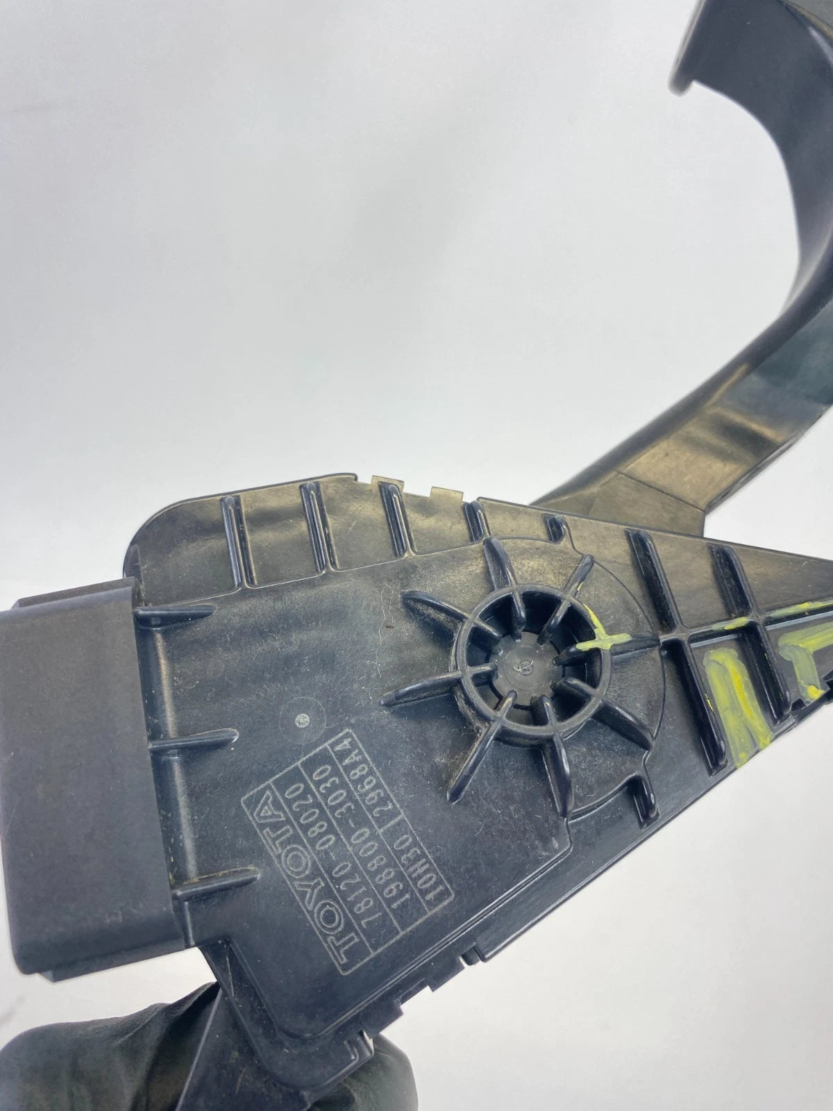 2007-2009 LEXUS RX350 04-09 RX330 GAS ACCELERATOR PEDAL TRAVEL SENSOR 7812008020