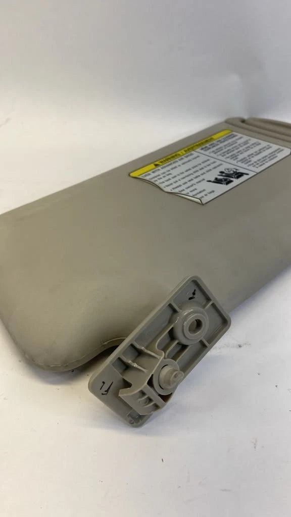 2014 2015 14 15 NISSAN VERSA NOTE LEFT DRIVER SIDE SUN VISOR SUNVISOR GRAY OEM