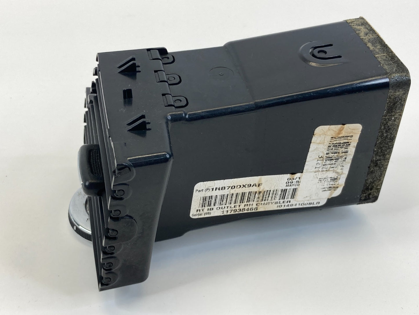 11-16 Chrysler Town & Country Right Center Dash AC Air Vent Outlet 1RB70DX9AF