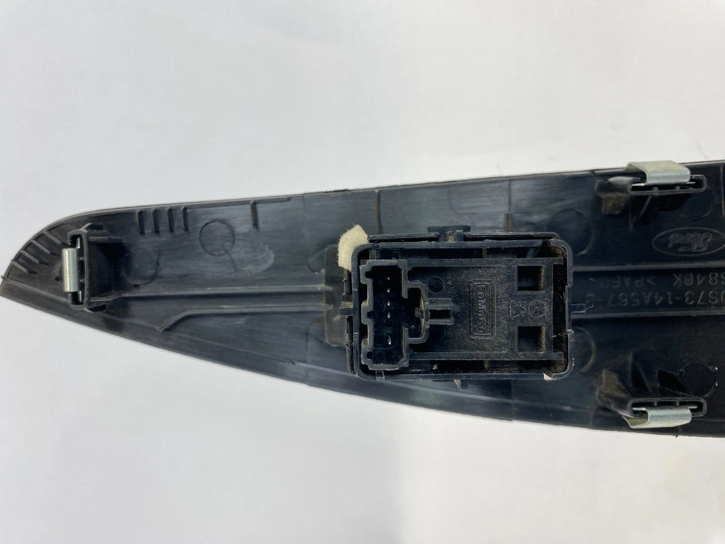 2013-2020 FORD FUSION REAR RIGHT DOOR WINDOW SWITCH BEZEL TRIM OEM DS73-14A567-B