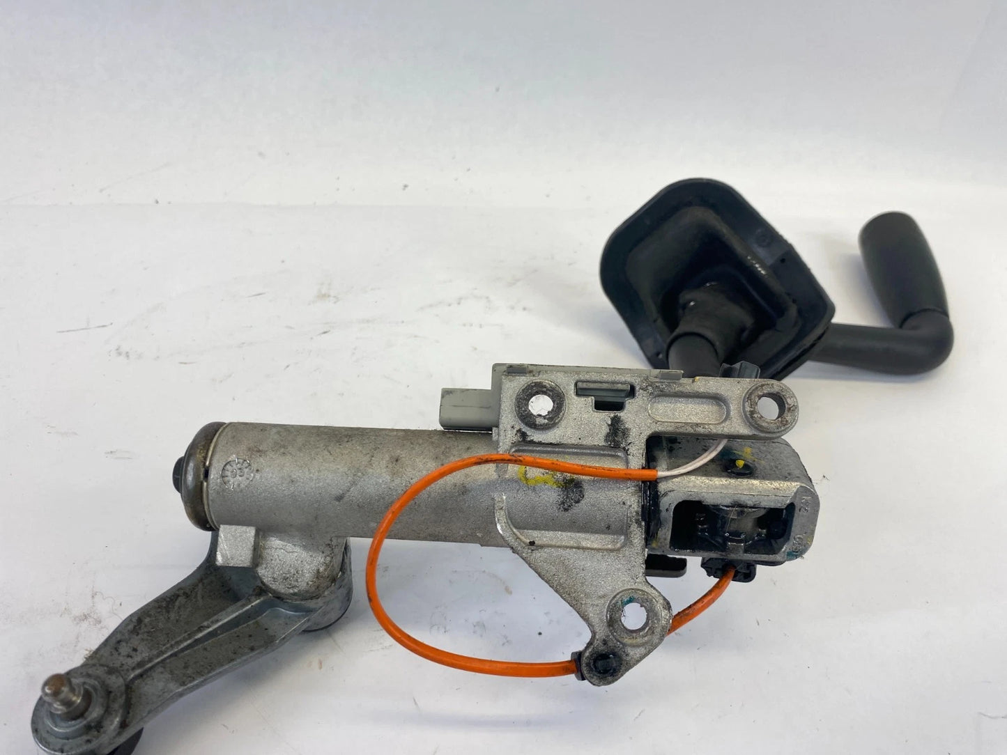 2003-2006 CHEVROLET TAHOE STEERING COLUMN GEAR SHIFTER LEVER HANDLE OEM