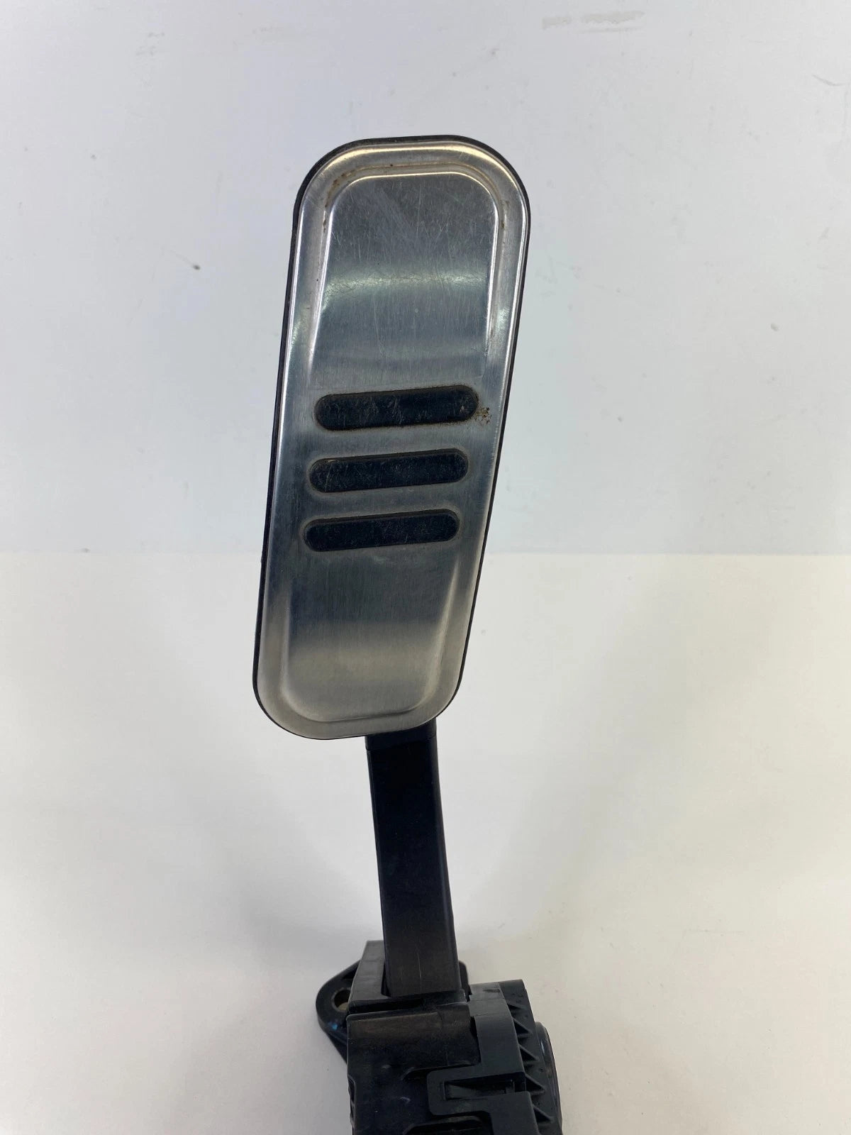 2010-2012 FORD TAURUS ACCELERATOR GAS PEDAL SENSOR AA53-9F836-BA OEM