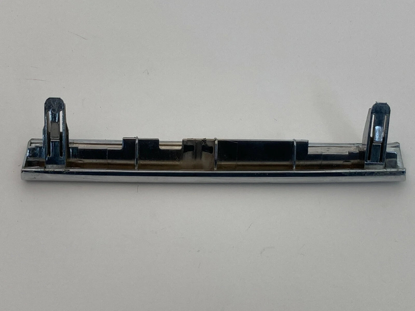 03-08 TOYOTA MATRIX RIGHT DASH CENTER INSTRUMENT PANEL SIDE TRIM CHROME OEM