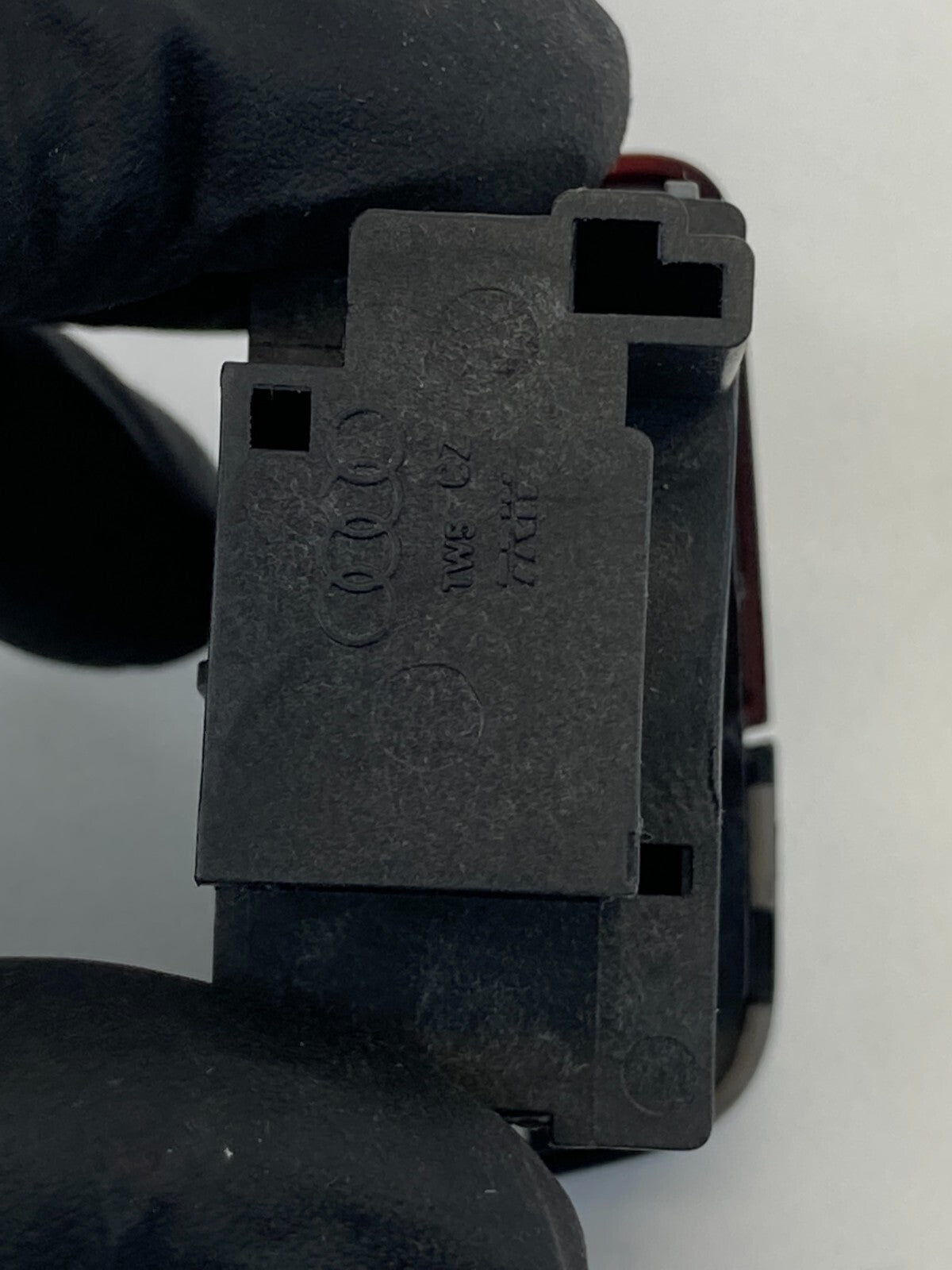 2009-2016 Audi A4 Hazard Emergency Warning Light Control Switch 8K1-941-509-A