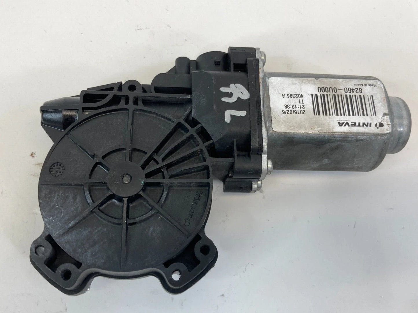 2012-2017 HYUNDAI ACCENT REAR LEFT SIDE DOOR POWER WINDOW MOTOR 824600U000 OEM