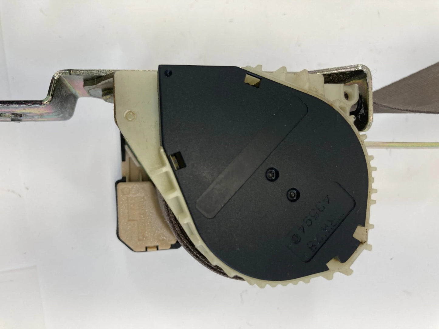 2003 2004 JAGUAR S-TYPE FRONT RIGHT PASSENGER SEAT BELT RETRACTOR ASSEMBLY OEM