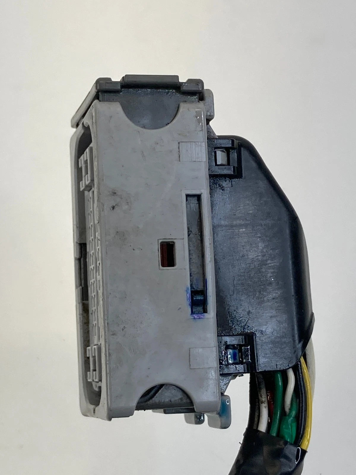 2008 2009 SCION XD 1.8L A/T FWD ABS PUMP ANTI LOCK BRAKE PLUG CONNECTOR OEM