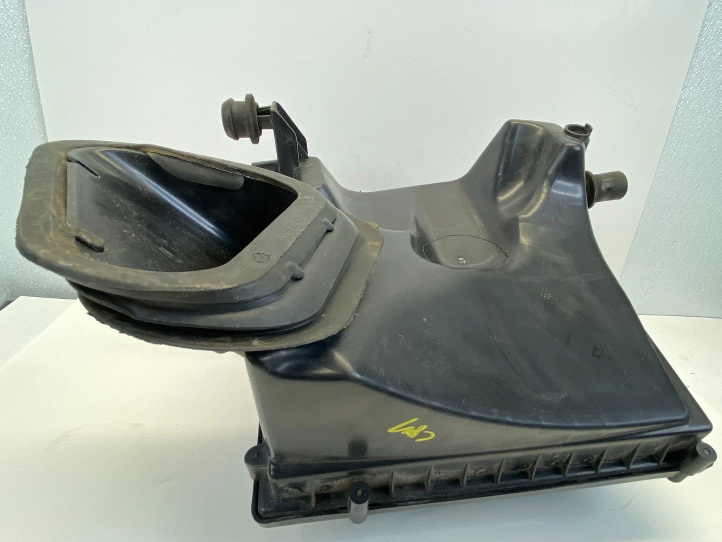 2011 2012 CHEVROLET CRUZE 1.8L AIR INTAKE CLEANER FILTER BOX HOUSING OEM