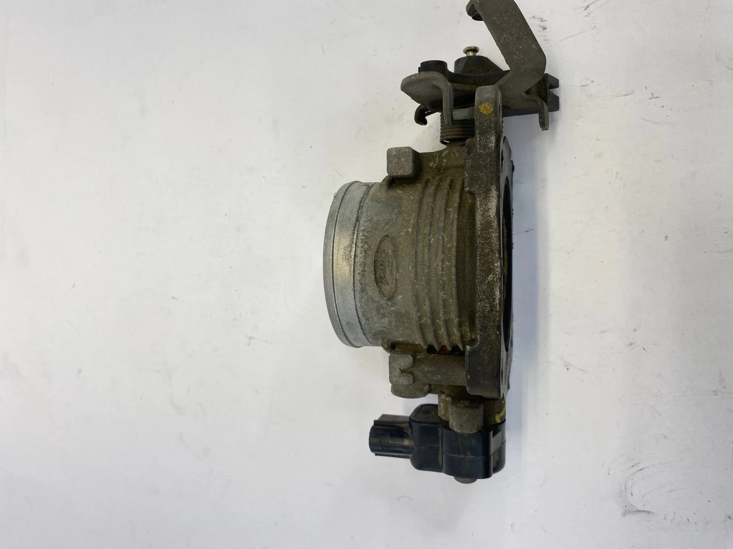 05-11 LINCOLN TOWN CAR CROWN VICTORIA 4.6L THROTTLE BODY THROTTLE VALVE ASSY OEM