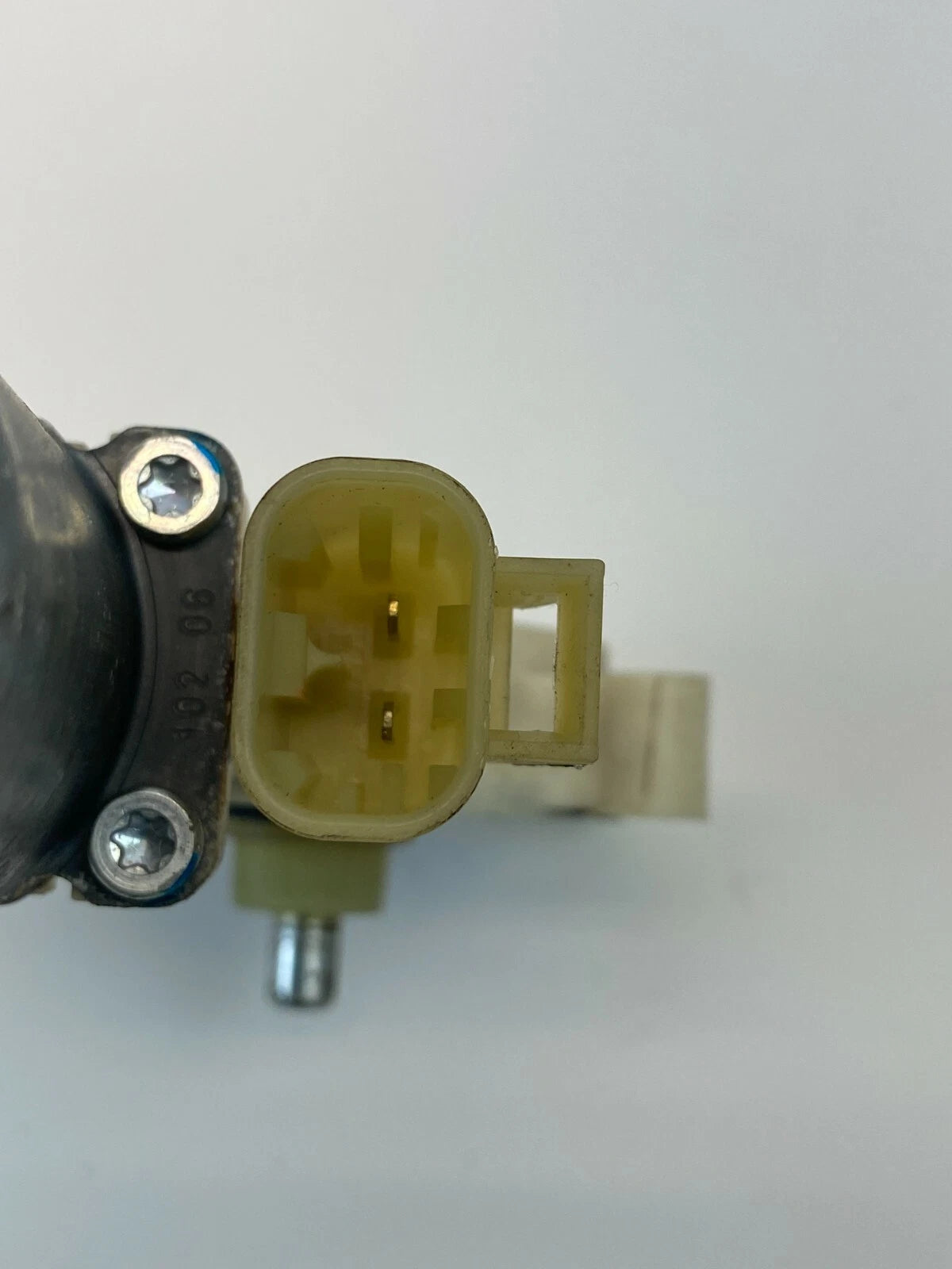 2005-2010 PONTIAC G6 SEDAN FRONT PASSENGER RIGHT POWER DOOR WINDOW MOTOR OEM