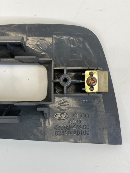 2001-2006 Hyundai Elantra Rear Right Side Window Switch Cover Trim 93582-2D200