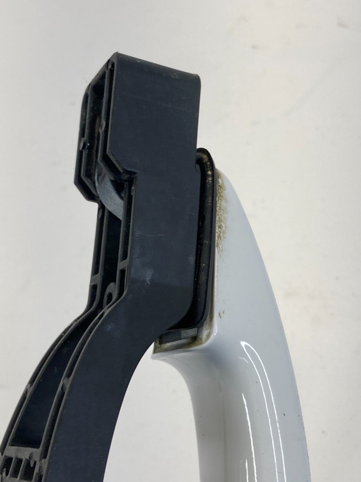 2013-2019 Ford Escape Rear Left Side Exterior Door Handle CM51-A224A37-CC OEM