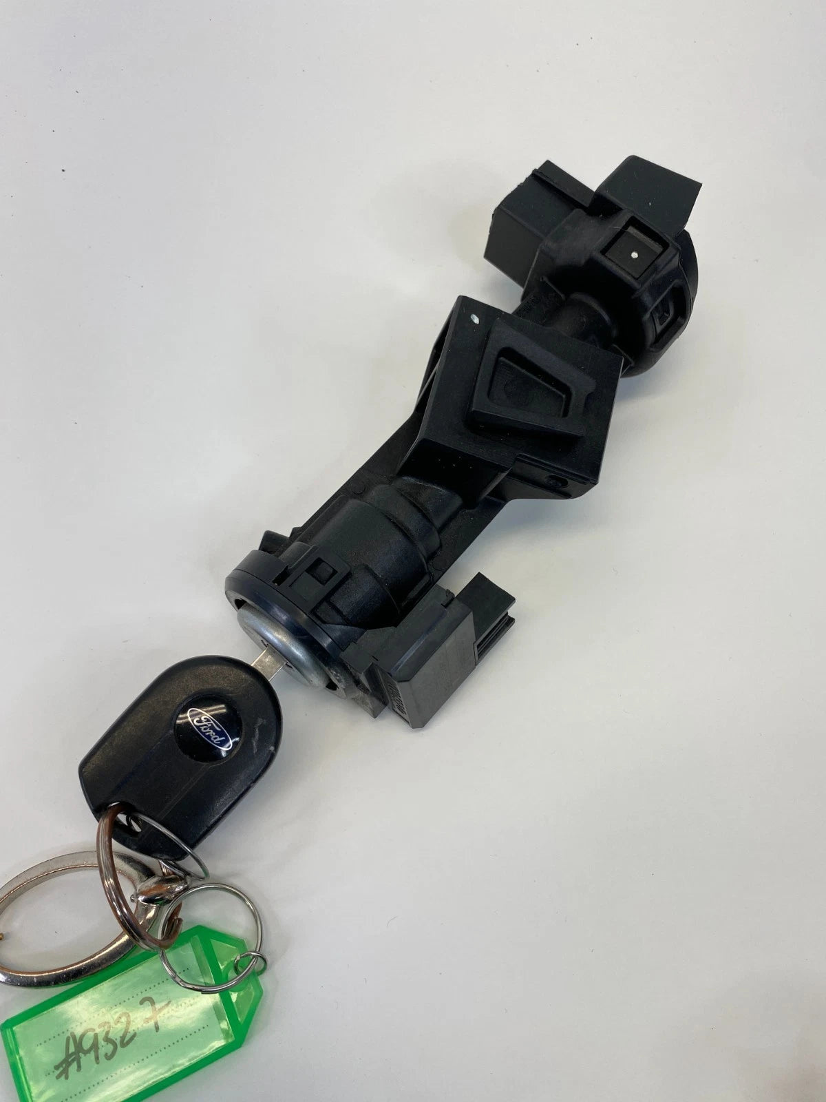 12-16 FORD FOCUS SEDAN 2.0L L4 IGNITION SWITCH LOCK CYLINDER & KEY 6E5T-15607-CA