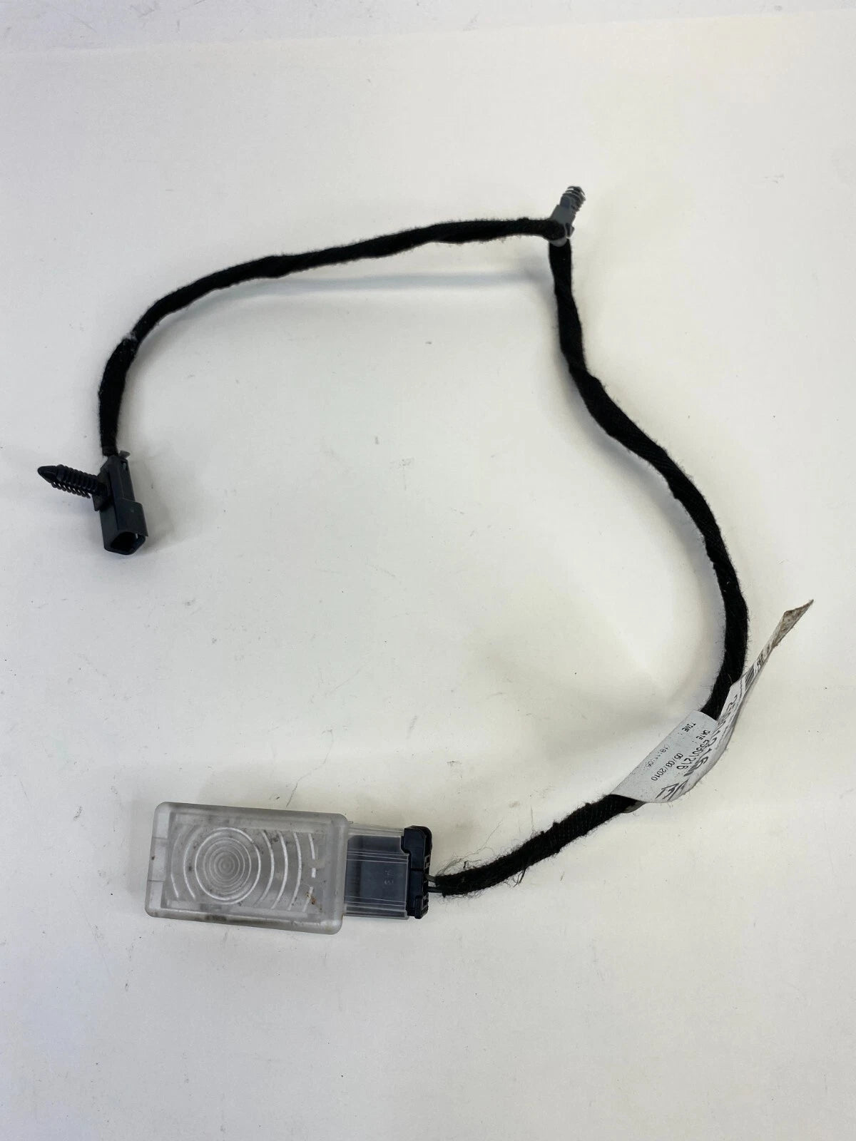 2010-2016 CADILLAC SRX REAR RIGHT DOOR COURTESY LIGHT LAMP W/ HARNESS 13729042