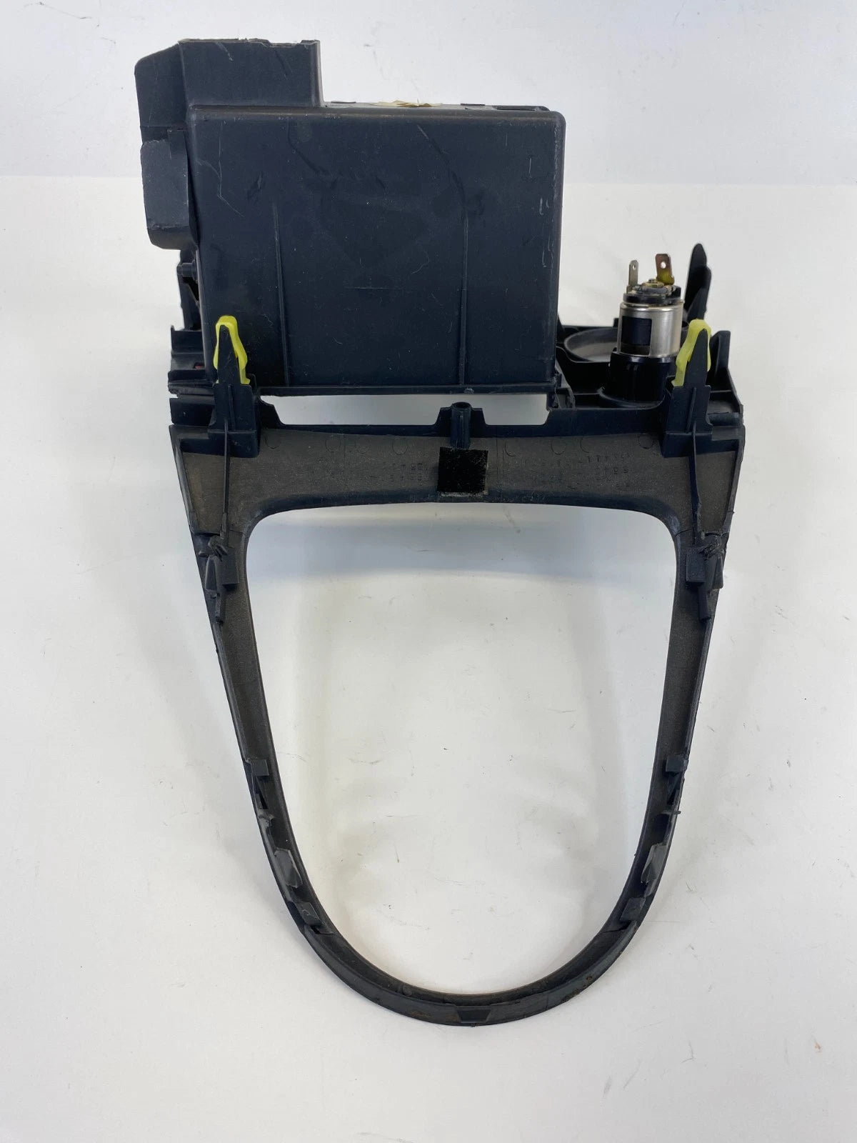 03-08 Pontiac Vibe Shifter Climate Control Trim Bezel w Storage & Power Outlet