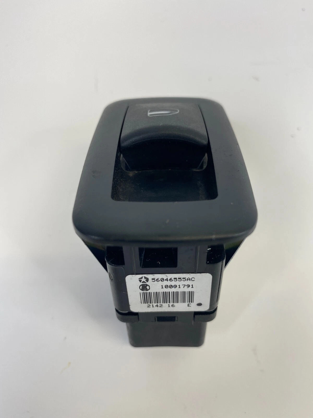 13 14 15 16 DODGE DART REAR RIGHT SIDE DOOR POWER WINDOW SWITCH 56046555AC OEM
