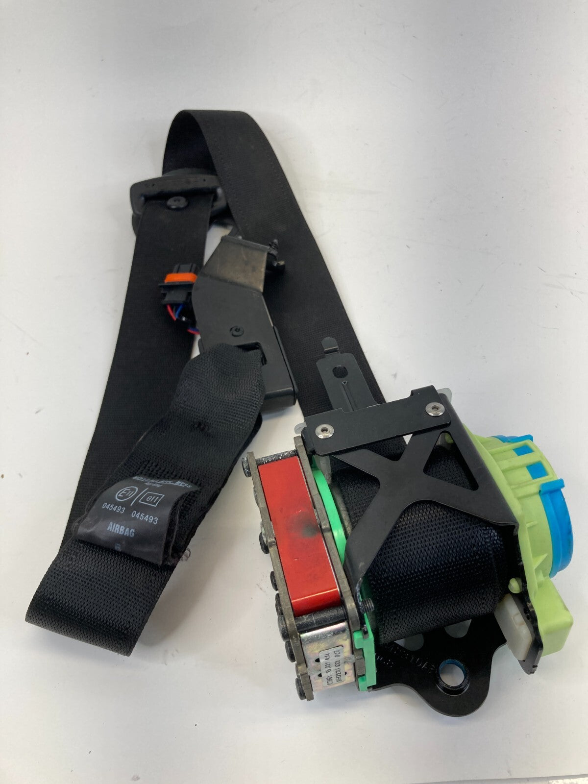 2003-2011 Saab 9-3 93 Sedan Front Right Passenger Seat Belt Retractor 305429910