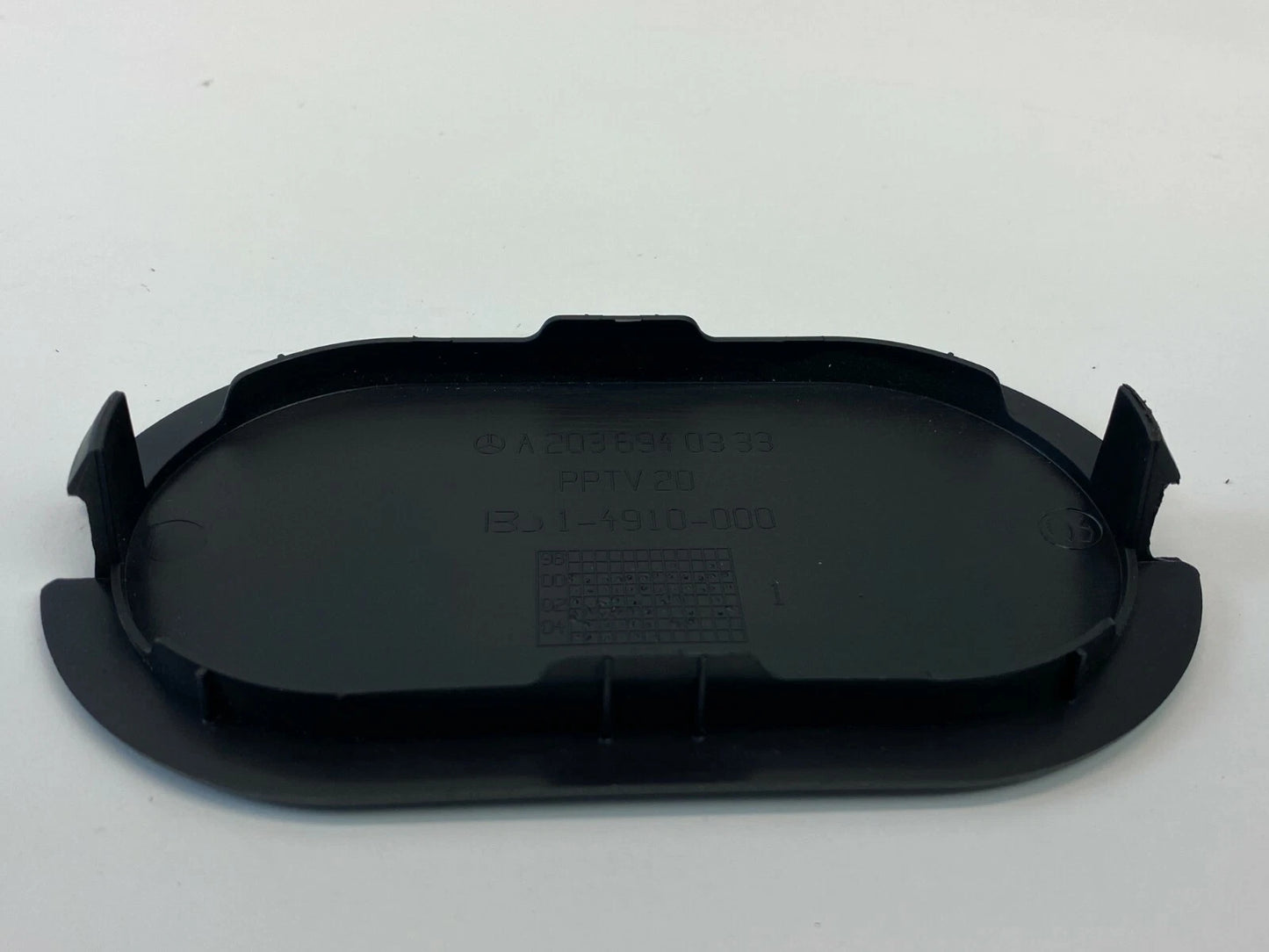 2006 2007 MERCEDES-BENZ C280 REAR TAILGATE LID LOCK COVER CAP OEM A2036940333